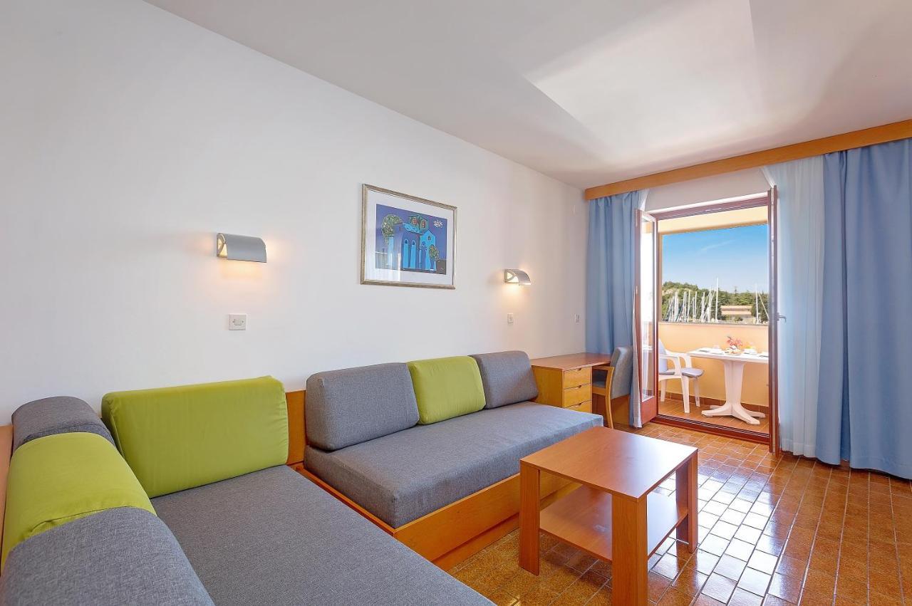 Maistra Select Riva Apartments Vrsar Cameră foto