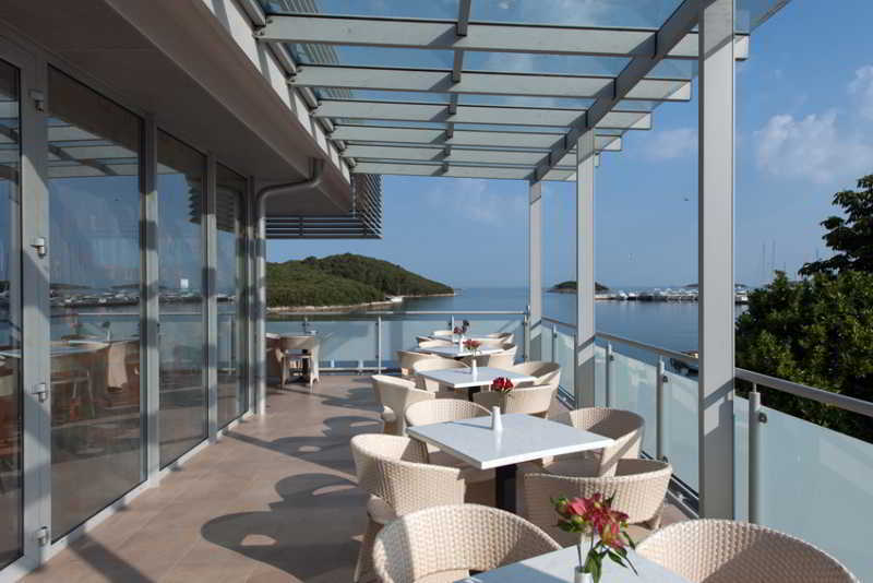 Maistra Select Riva Apartments Vrsar Exterior foto