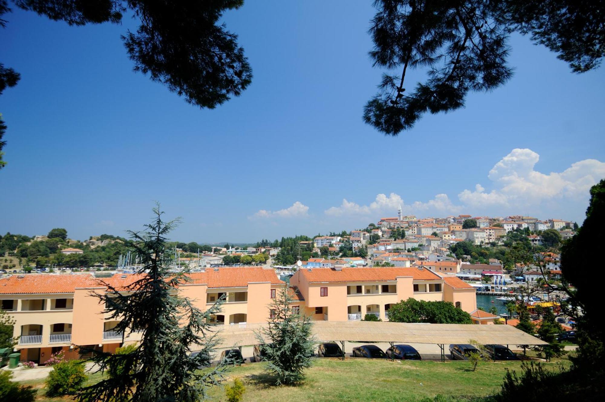Maistra Select Riva Apartments Vrsar Exterior foto