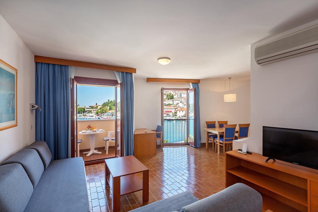 Maistra Select Riva Apartments Vrsar Exterior foto